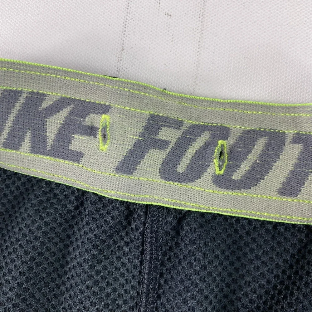 Nike Football Shorts Mens Medium Black Green Dri Fit Training NCAA Athletic